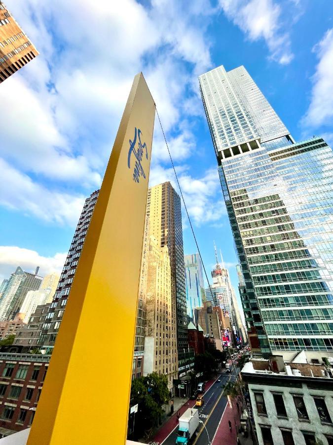 Pod Pads Times Square Hotel New York Exterior photo